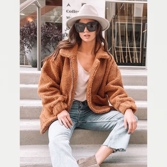 Oversized Teddy Bear Faux Fur Shacket - Picture 4 of 4